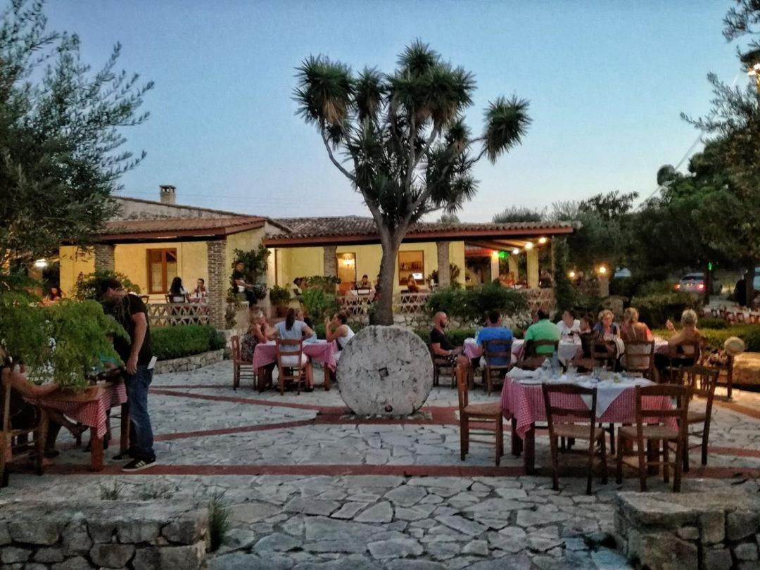 Aeolos Zante With Heated Pool Appartement Vasilikí